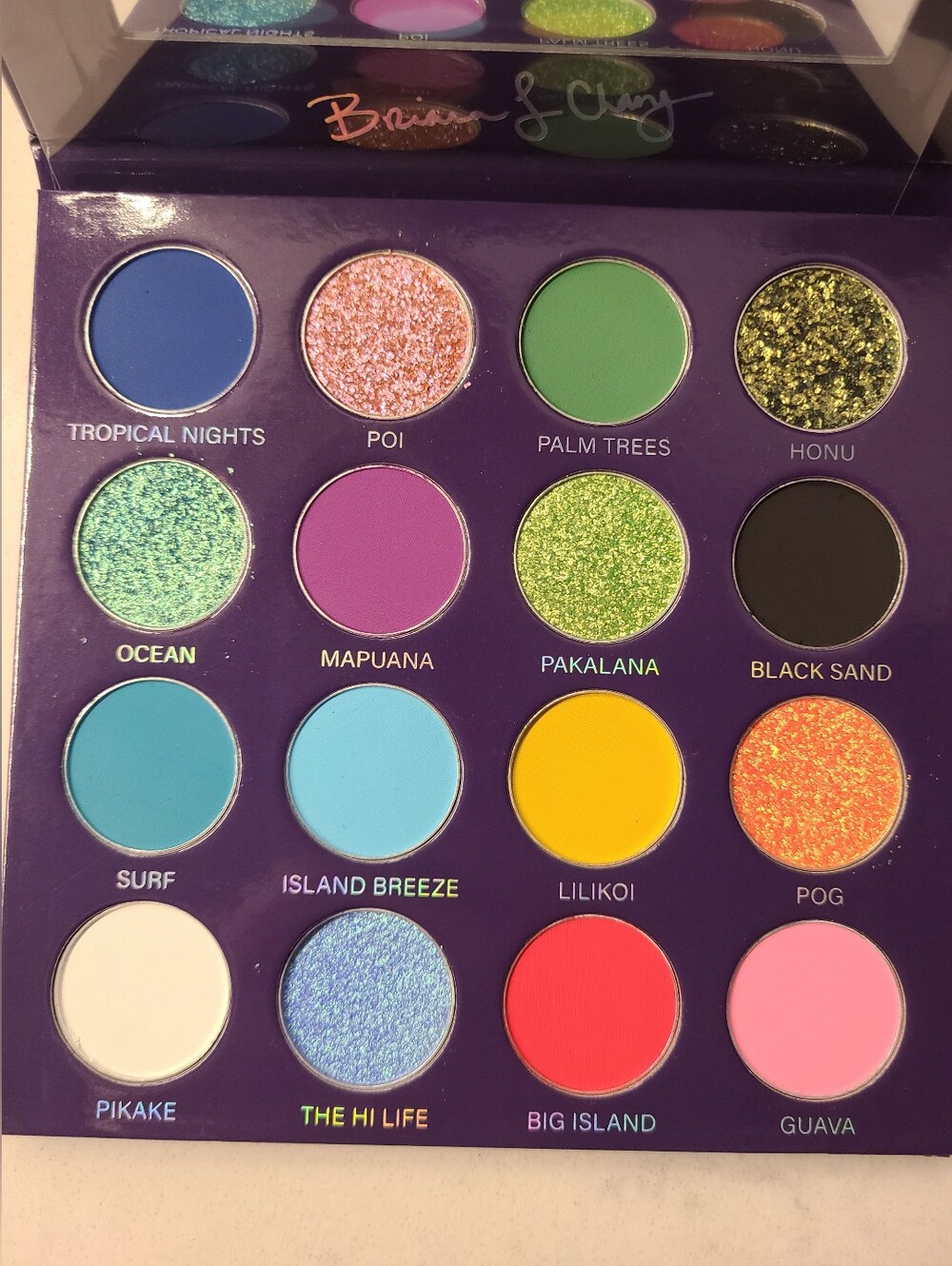 Bri C Beauty X It's Bel Cosmetics TROPICAL NIGHTS Eyeshadow Palette - Picture 3 of 7